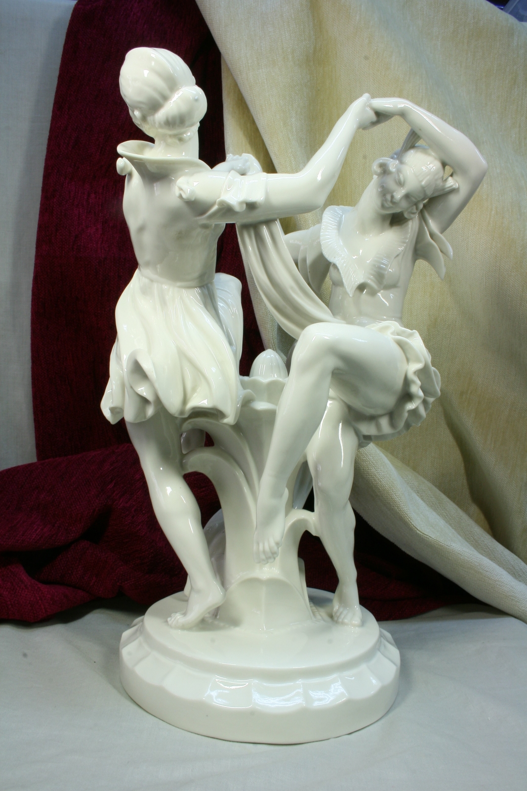 Antiques - PORCELAIN BALLERINAS. GUSTAV OPPEL. ART DECÓ