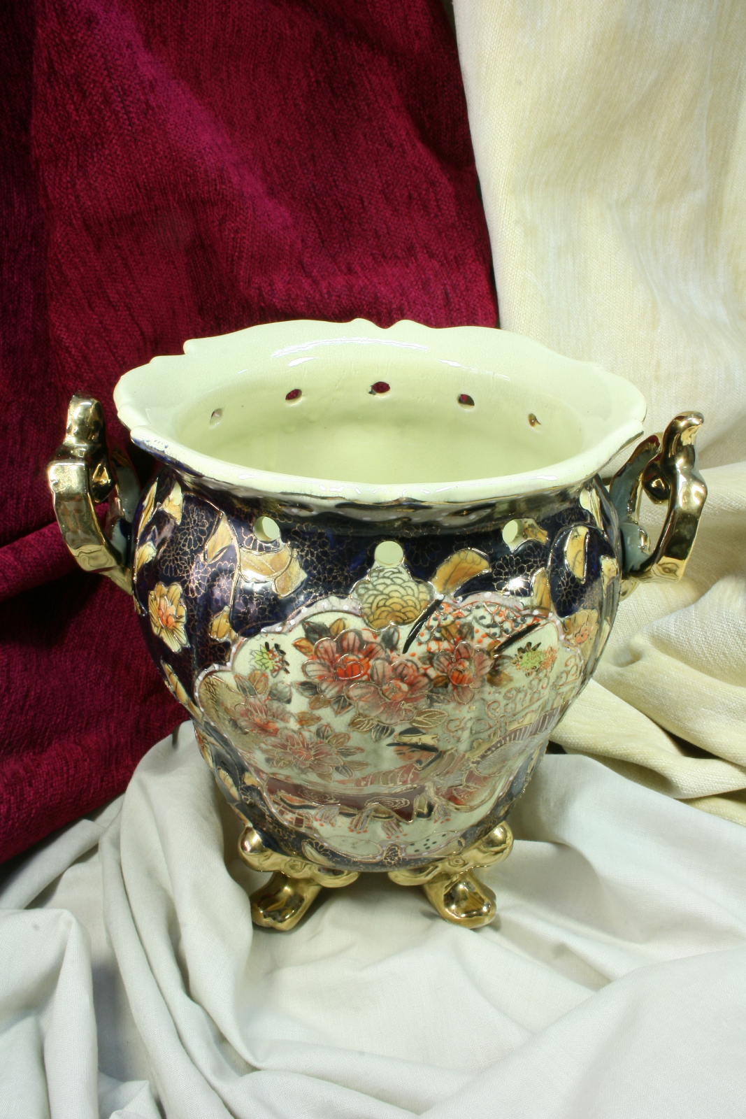 Antiques - SATSUMA VASE FLOWERPOT. MEIJI PERIOD. (T)