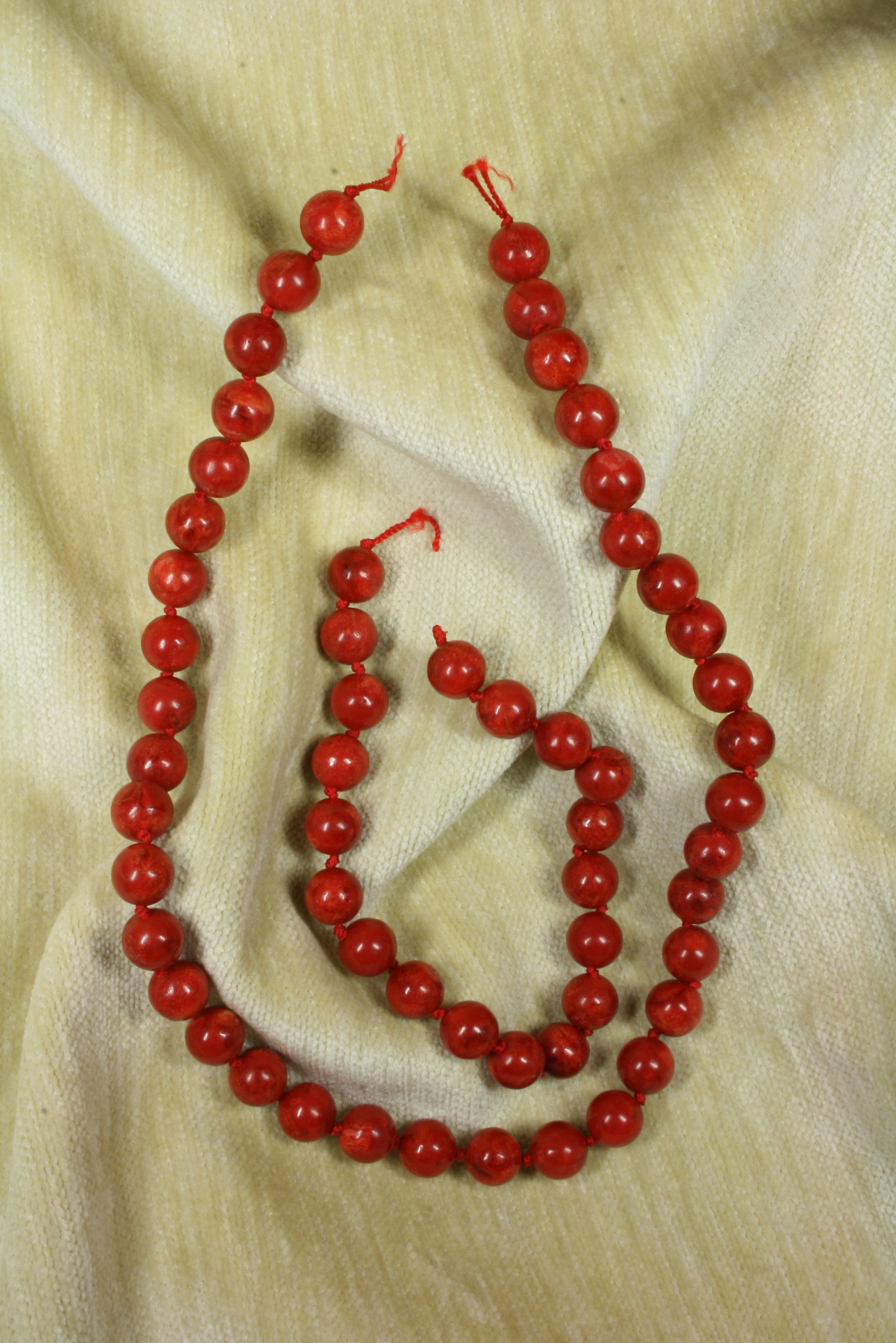 Antiguedades - CUENTAS DE CORAL. COLLAR Y PULSERA DE CORAL ESPONJA.