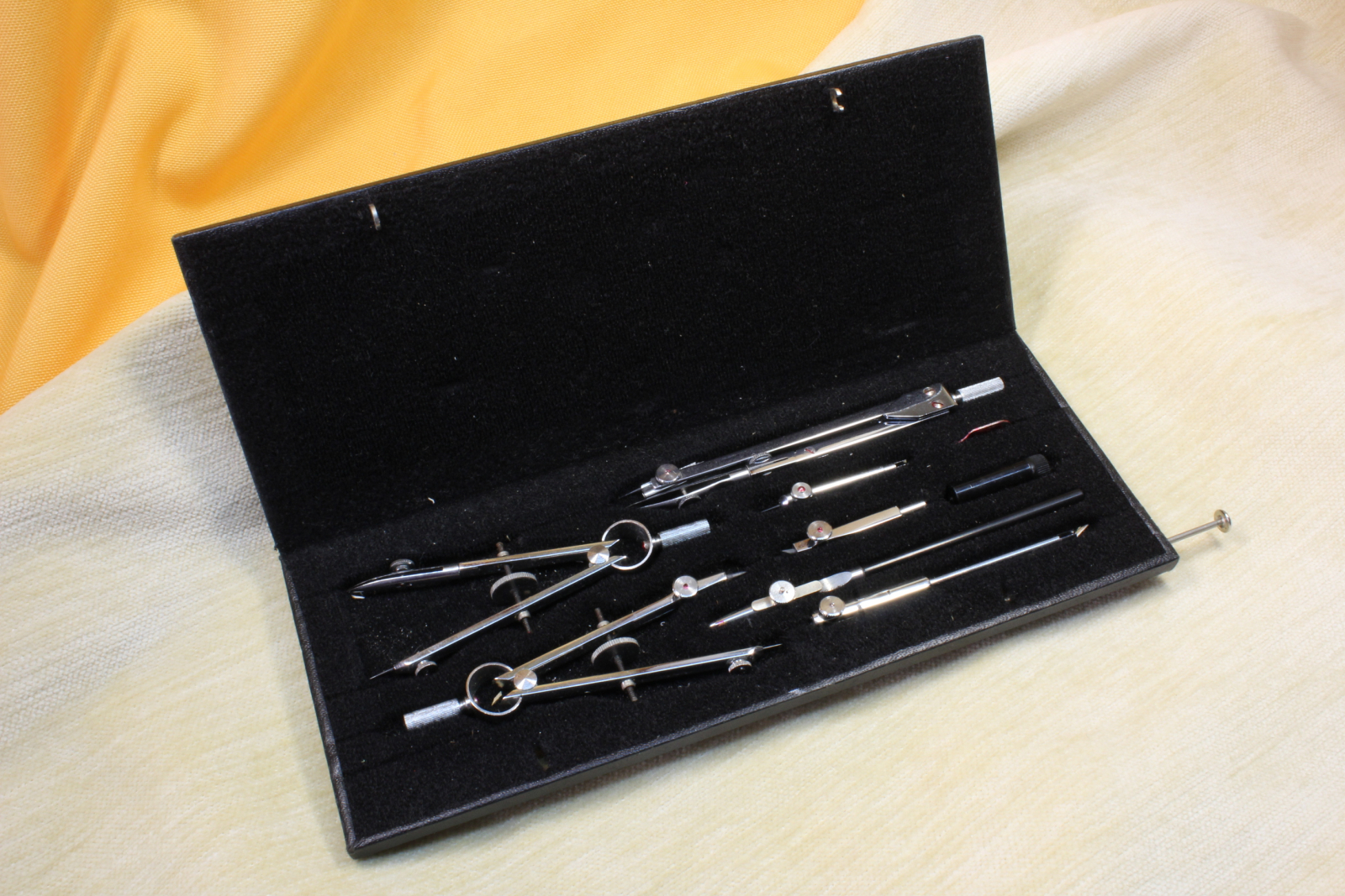Antiguedades de berrick compass case complete