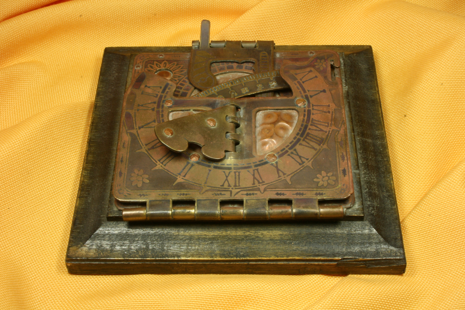 Antiguedades - RELOJ SOLAR ARTESANAL SOBREMESA. S.XIX