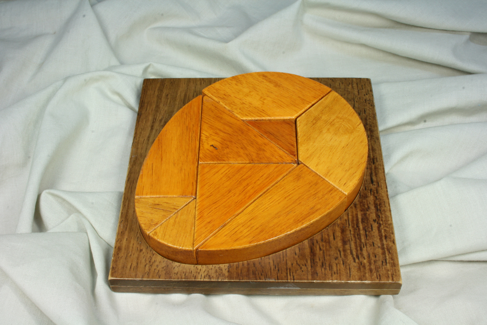 Antiques - WOOD PHOENIX OVAL. S.XX