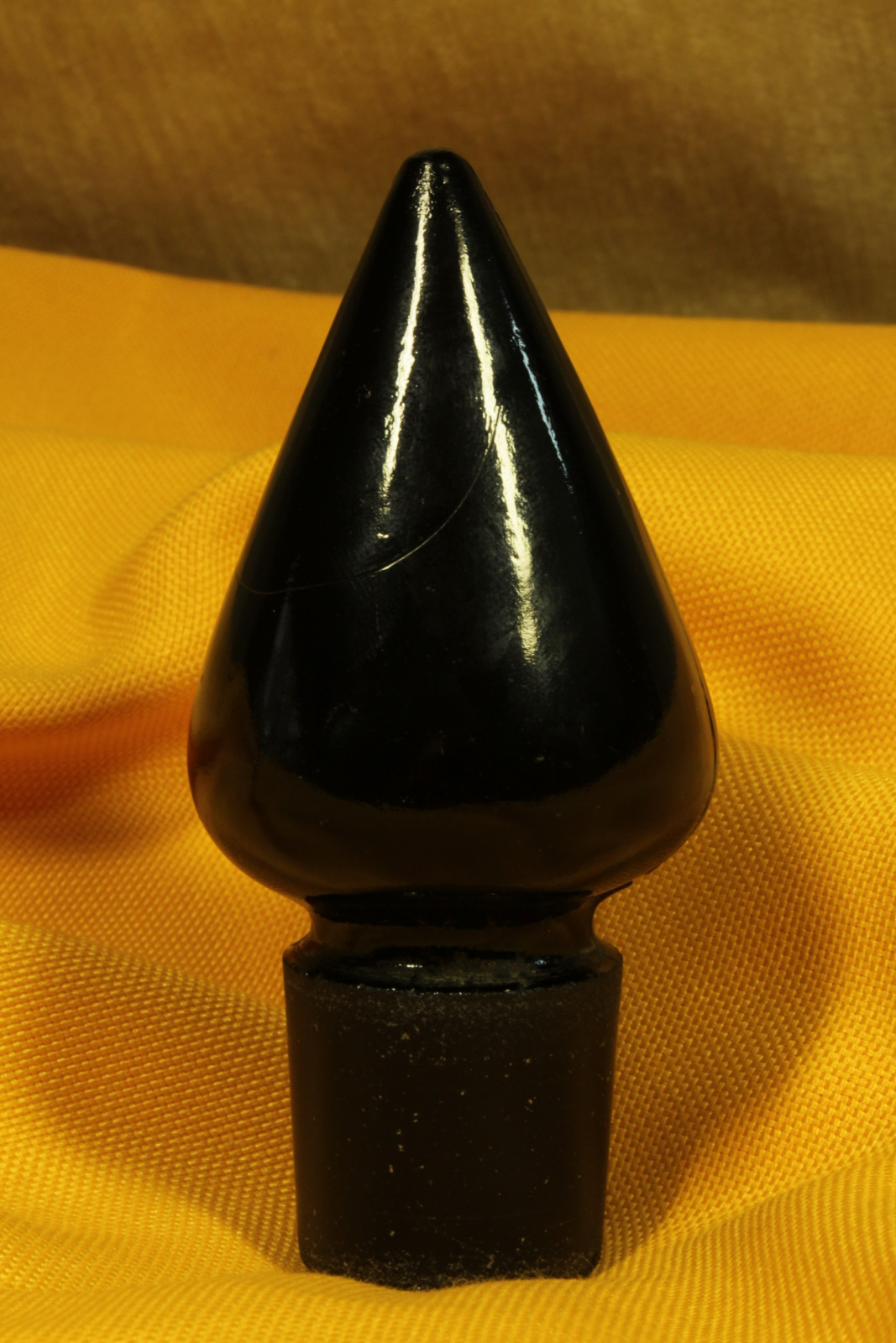 Antiques - BLACK GLASS STOPPER.