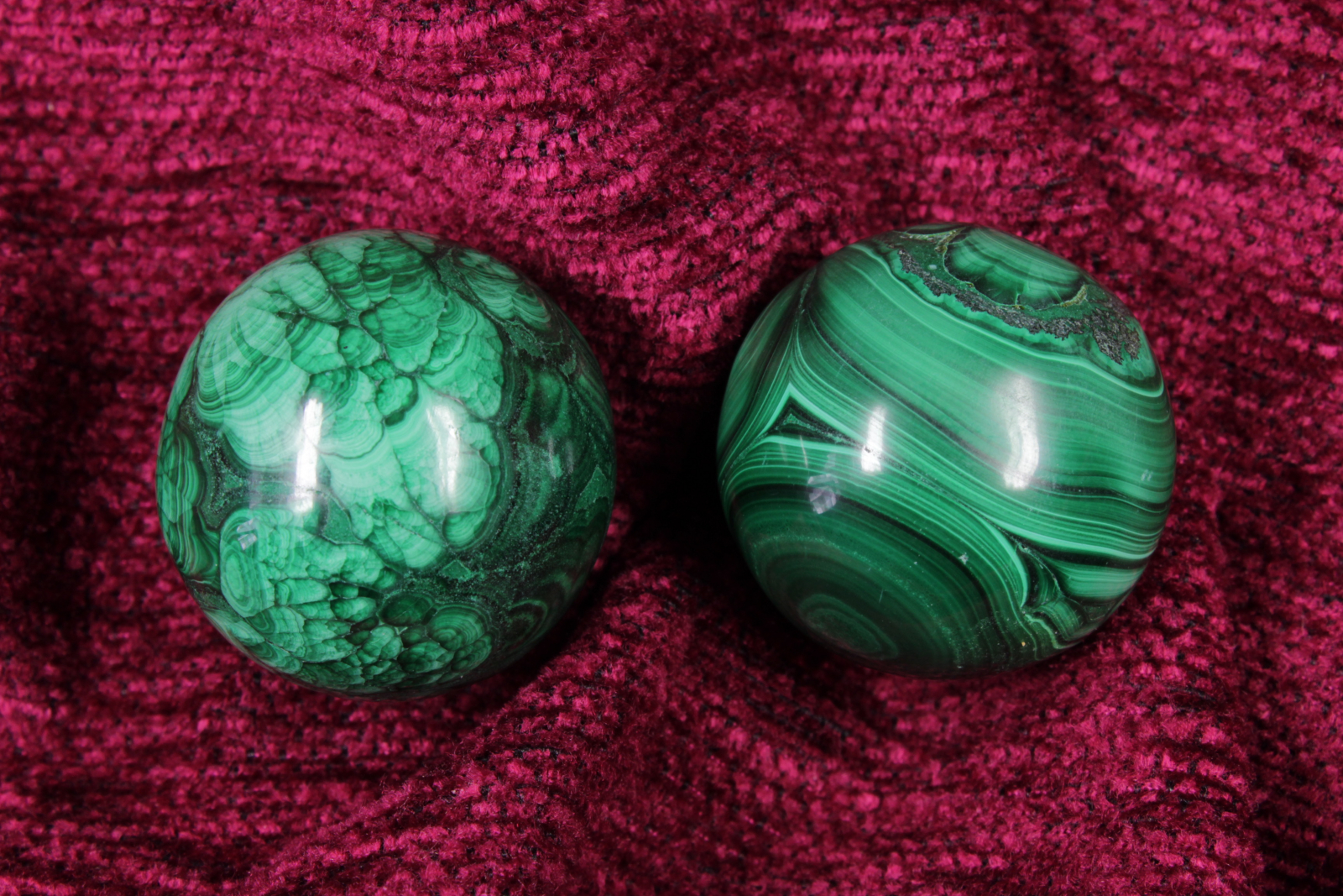 Antiguedades - PAREJA BOLAS PIEDRA VERDE.  MALAQUITA