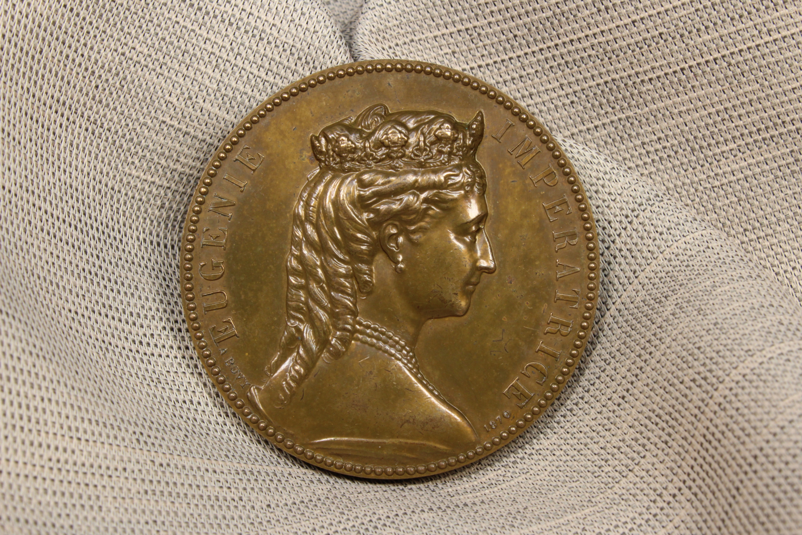Antiguedades de medal eugenia de montijo abovy
