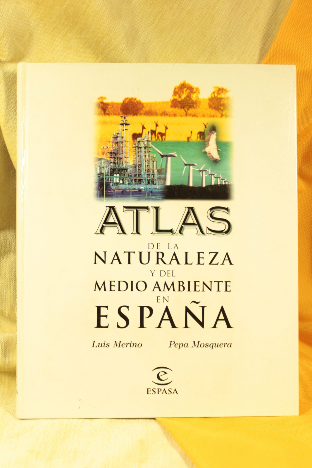 Antiques - ATLAS BOOK OF NATURE AND THE ENVIRONMENT IN SPAIN.  (T)