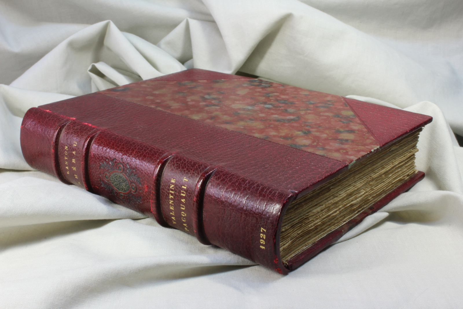 Antiques - BOOK VALENTINE PACQUAULT. GASTON CHÉRAU. MORNAY. 1927 (T)