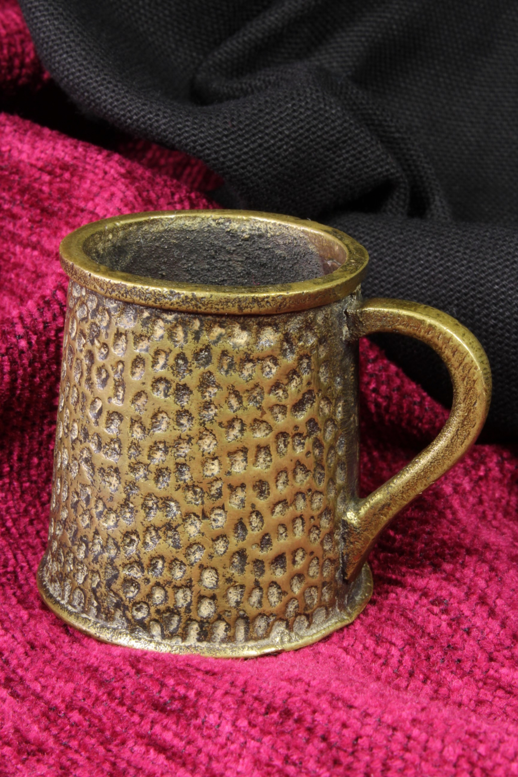 Antiques - BRASS JUG SMALL SIZE JAR MINIATURE. S.XX (T)