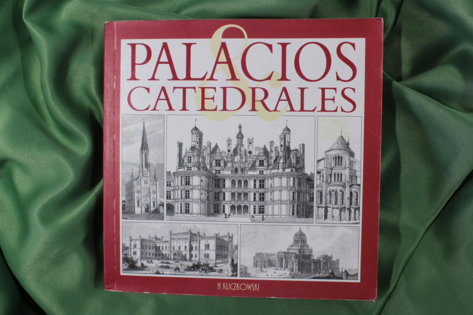 Antiques - BOOK PALACES AND CATHEDRALS. H. KLICZKOWSKI. 2002 (T)