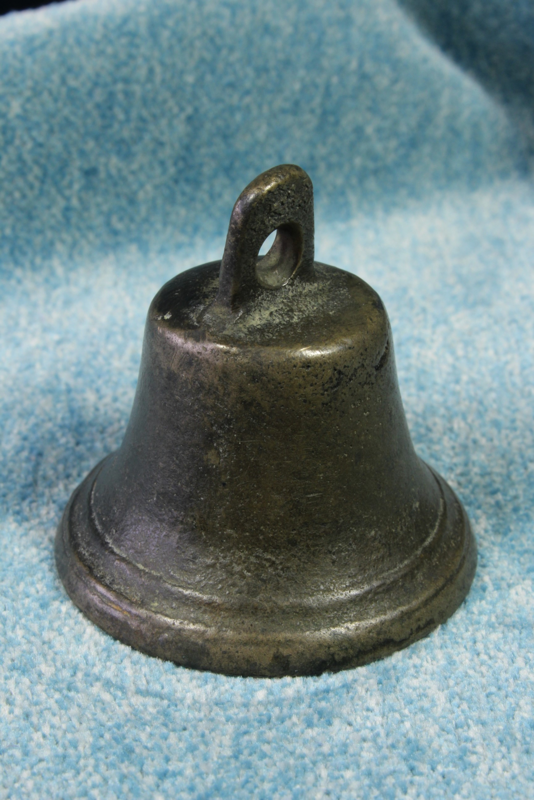 Antiques - SMOOTH HANGING BELL. WITH ORIGINAL CLAPPER S.XIX