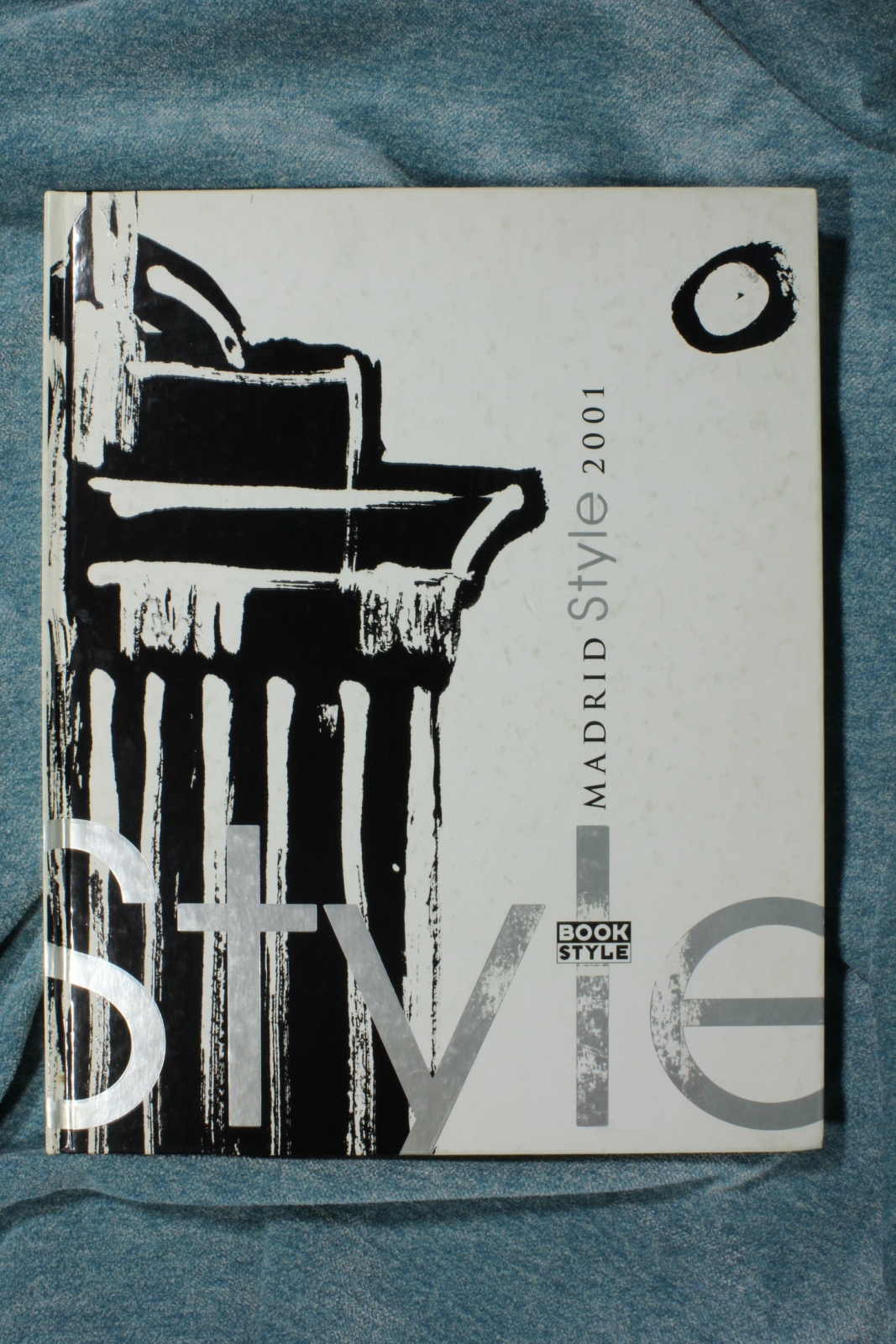 Antiguedades - LIBRO MADRID STYLE 2001. BOOK STYLE. 