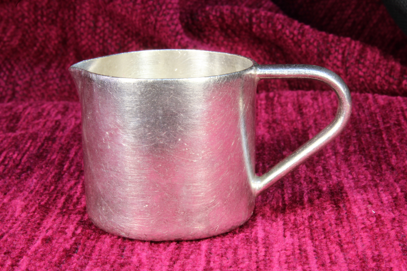 Antiques - JUG WITH FIXED CAPACITY MEASURE. 0