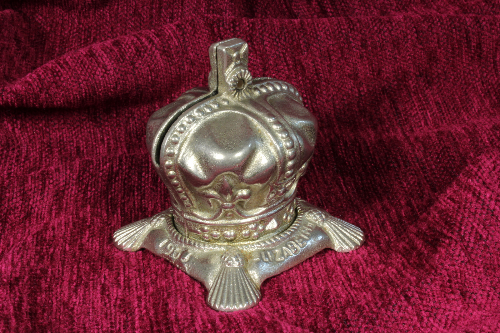 Antiques - MONEYBOX ISABEL II. CORONATION. REMINDER.
