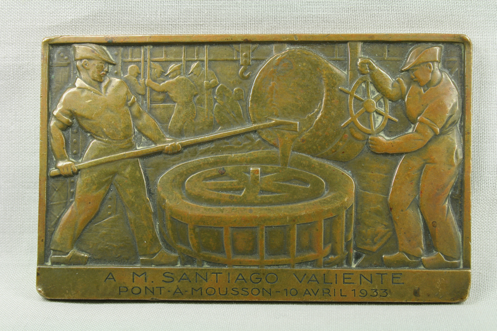 Antiques - COMMEMORATIVE PLAQUE. A M. SANTIAGO VALIENTE