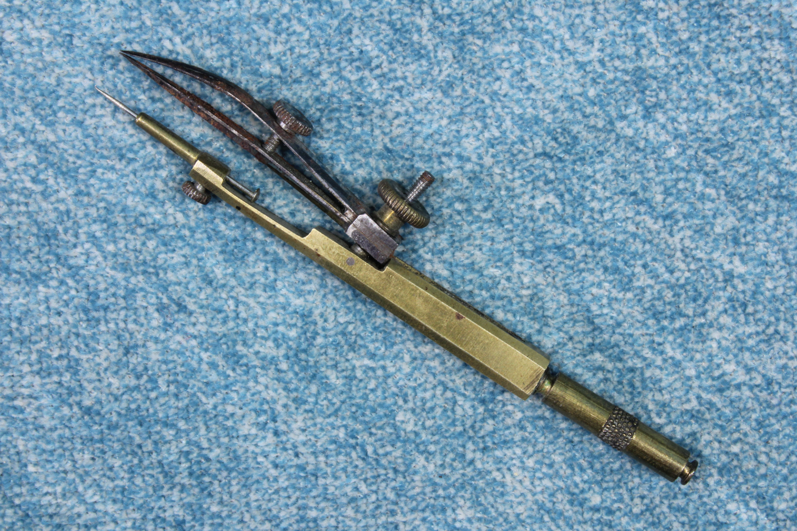 Antiques - MUSTACHE FOR INK. BRASS AND STEEL S.XIX