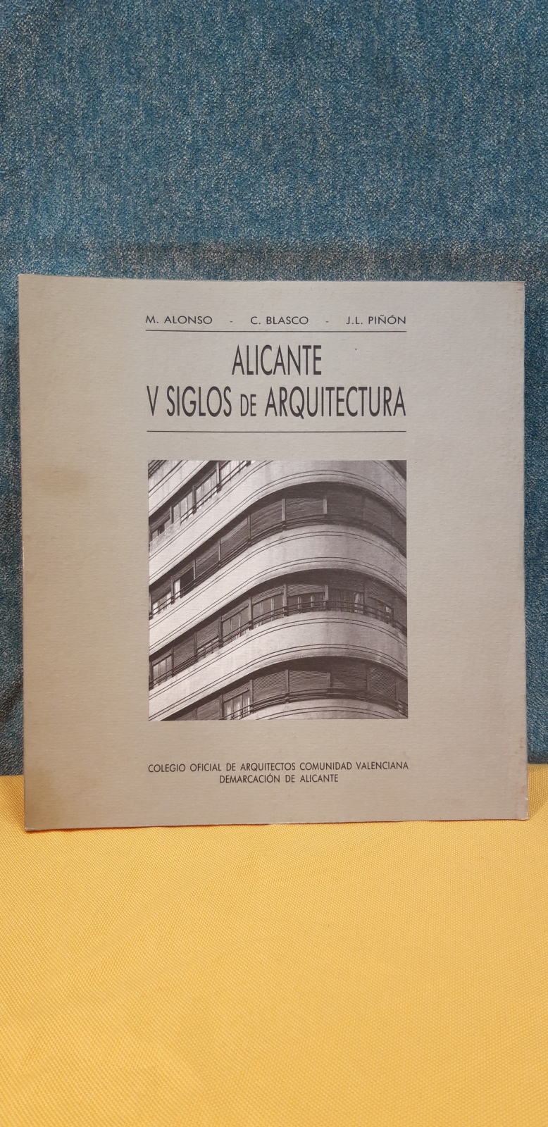 Antiguedades - LIBRO ALICANTE: V SIGLOS DE ARQUITECTURA. 1990 (T)
