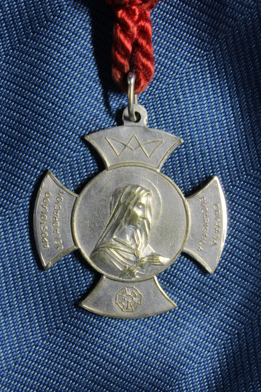 Antiques - ADVENIAT REGNUM TUUM WITH CORD. S.XX (T)