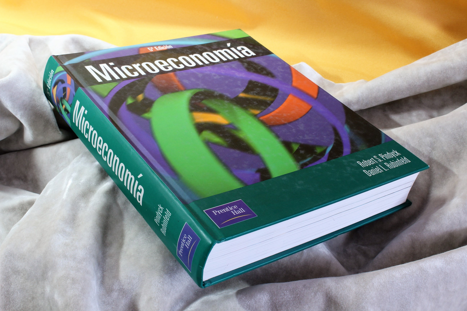 Antiguedades - MICROECONOMÍA 2003 (T)