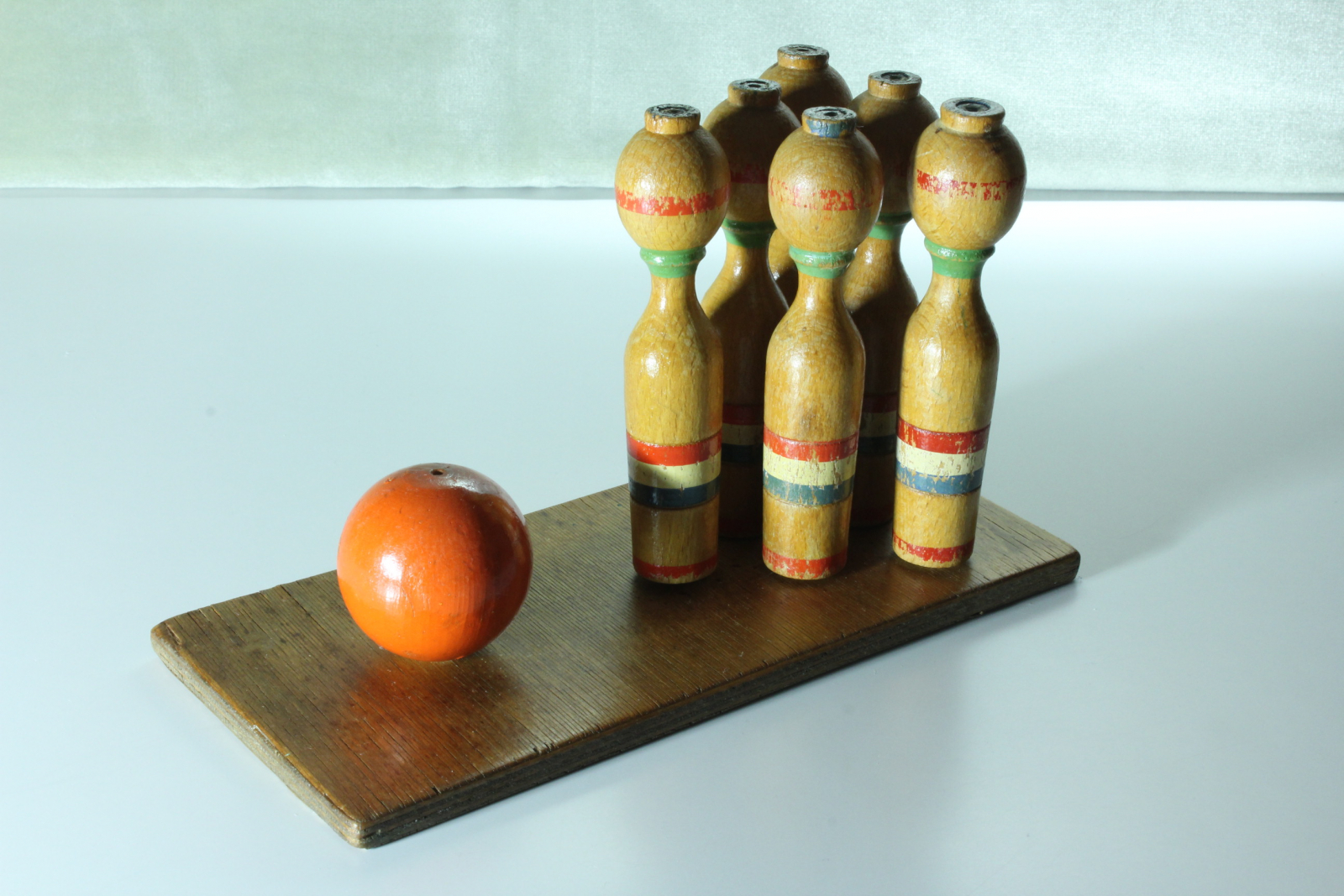 Antiguedades - JUEGO BOLOS MEDIANO MADERA