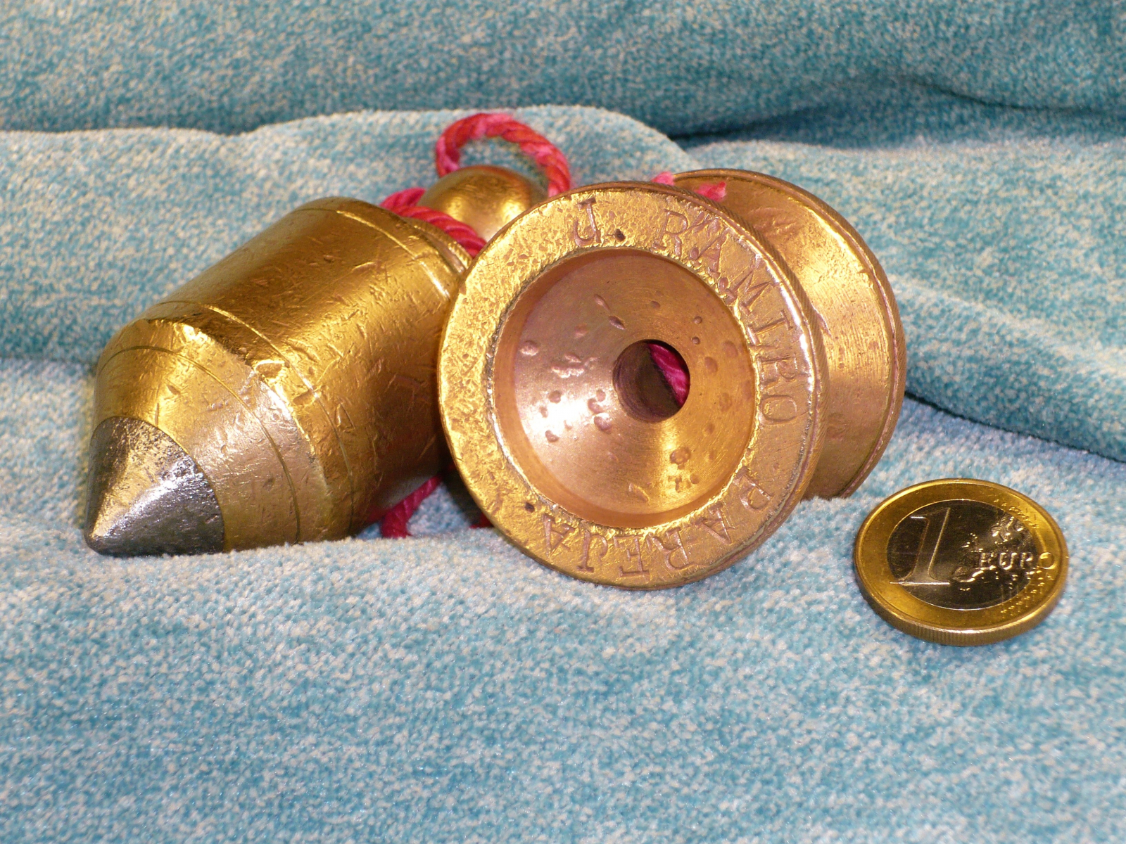Antiques - PLUMB BOB FOR CONSTRUCTION WITH NUT.