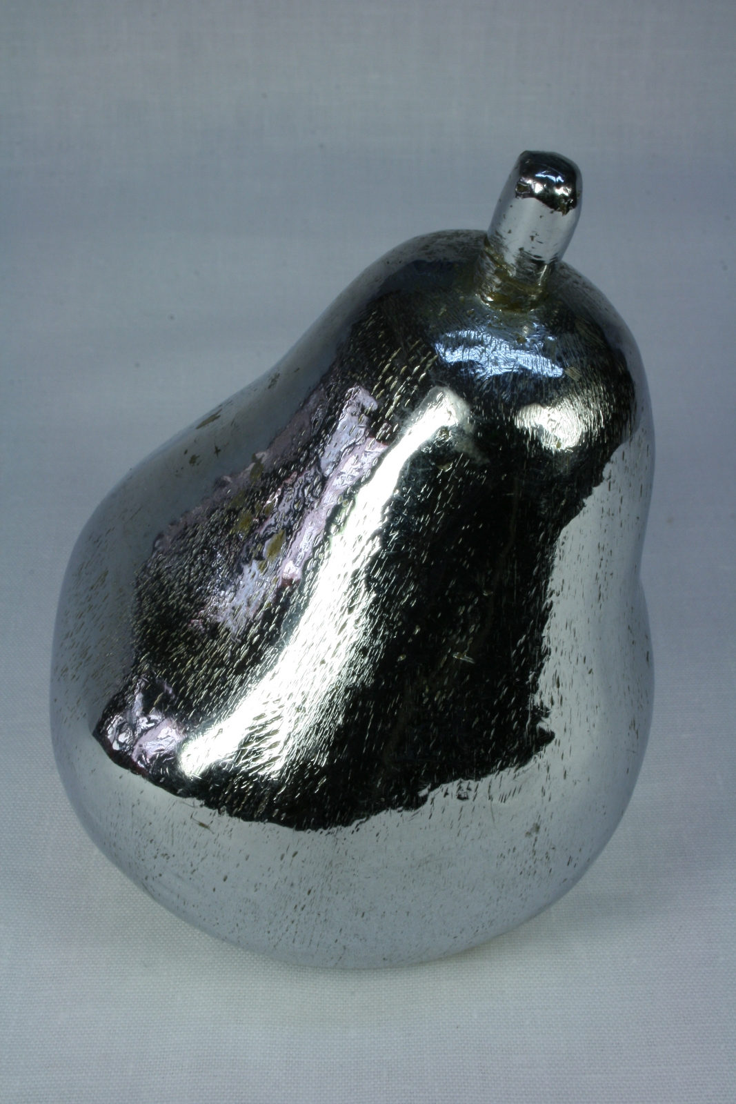 Antiques - PEAR PAPERWEIGHT.