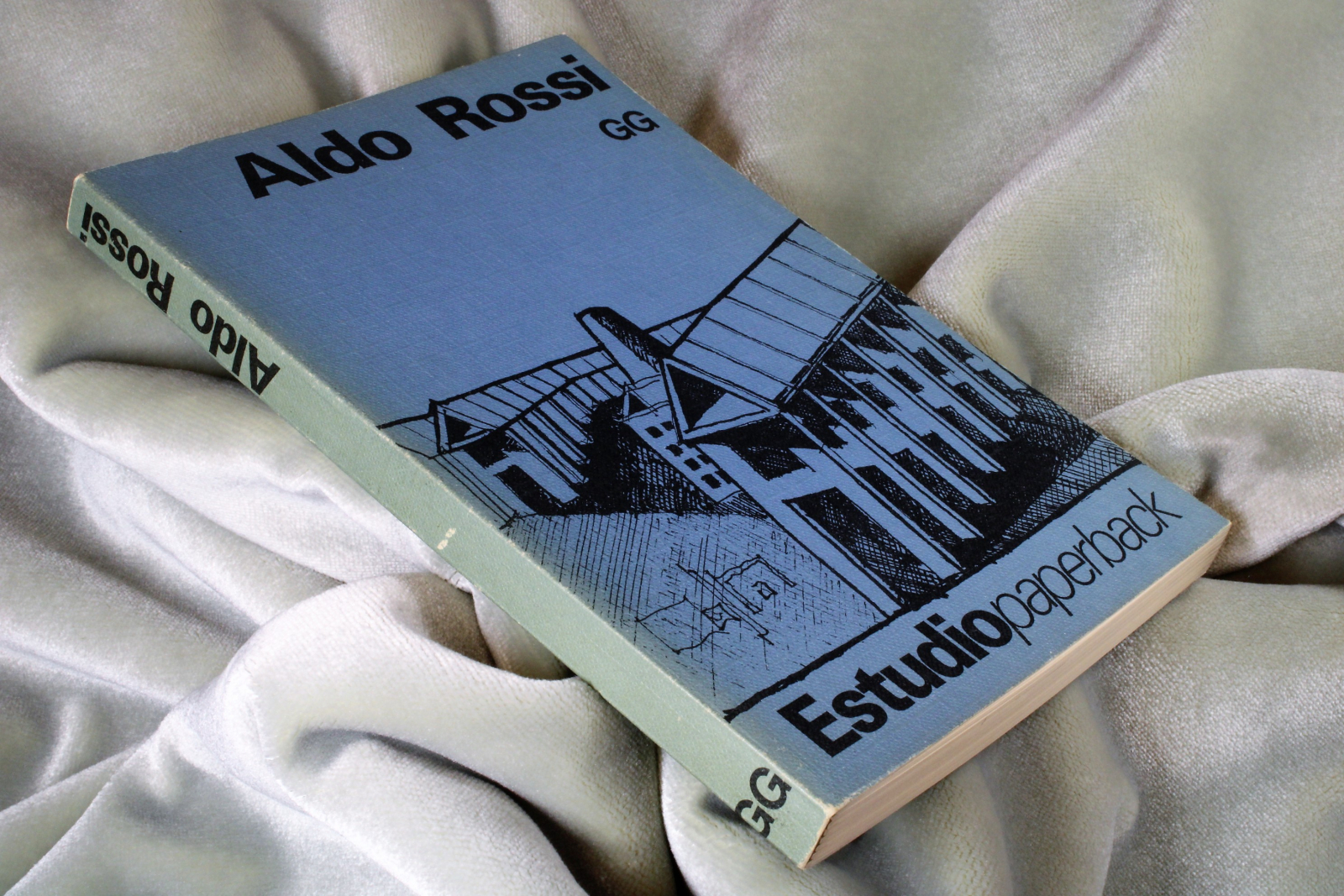 Antiguedades - LIBRO ALDO ROSSI. GG. ESTUDIO PAPERBACK. 1981 (T)