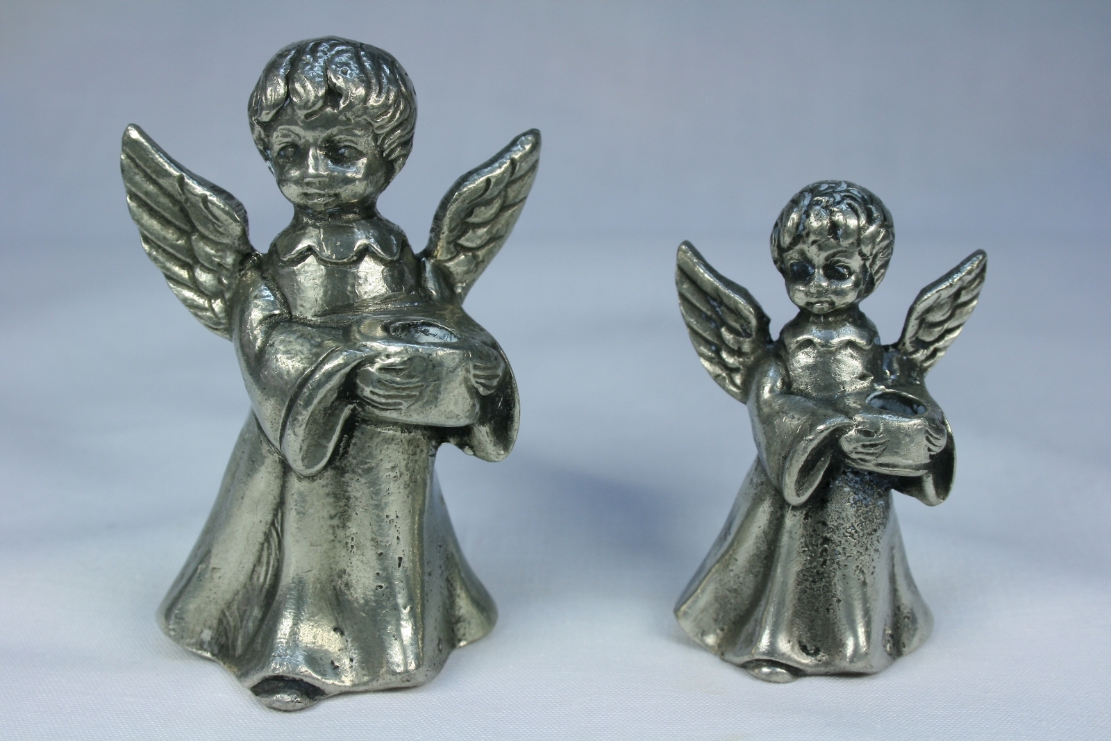 Antiguedades de couple of angels candleholder