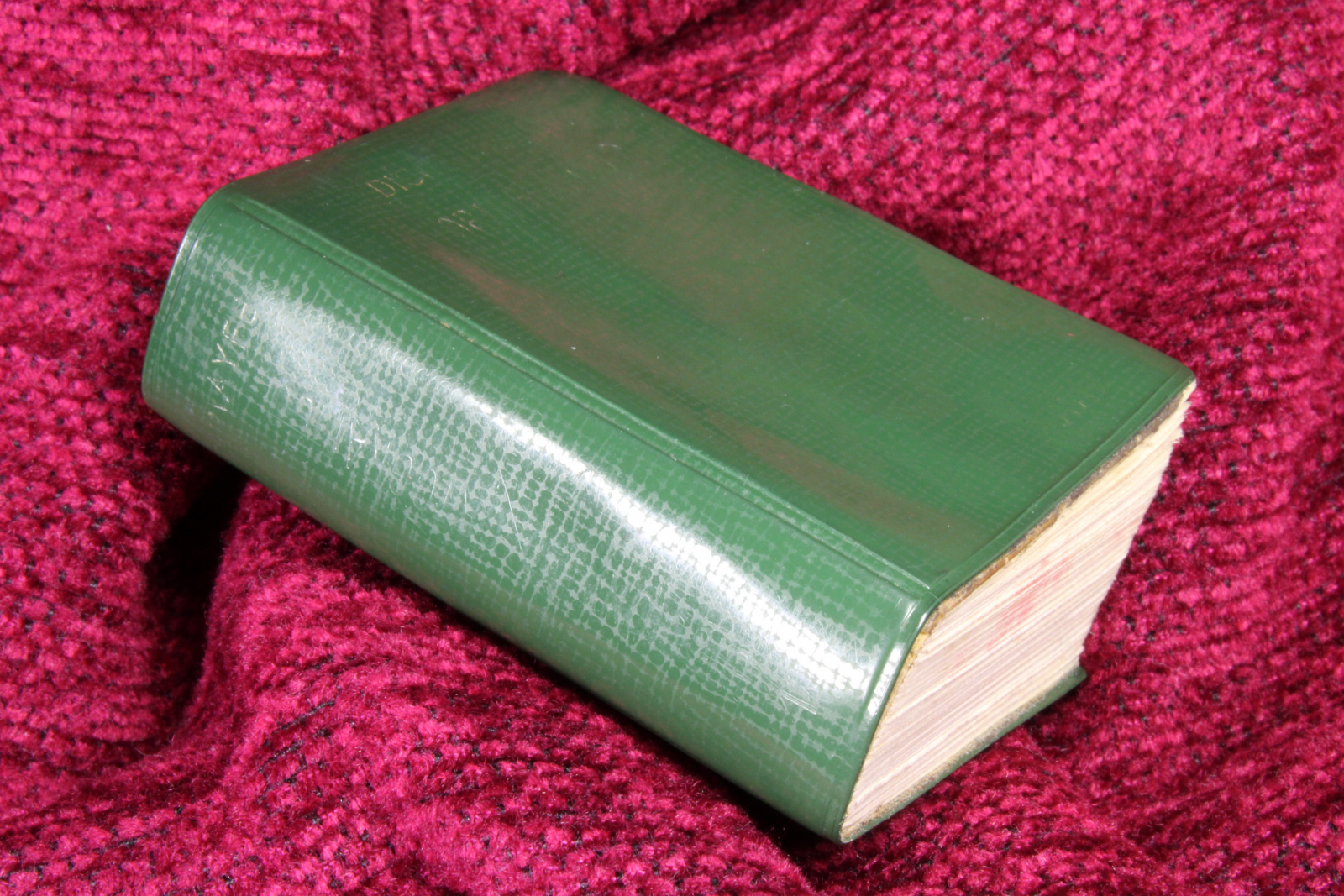 Antiques - MIKRON ORTHOGRAPHIC DICTIONARY. 1966 - 9TH ED. MINIATURE.