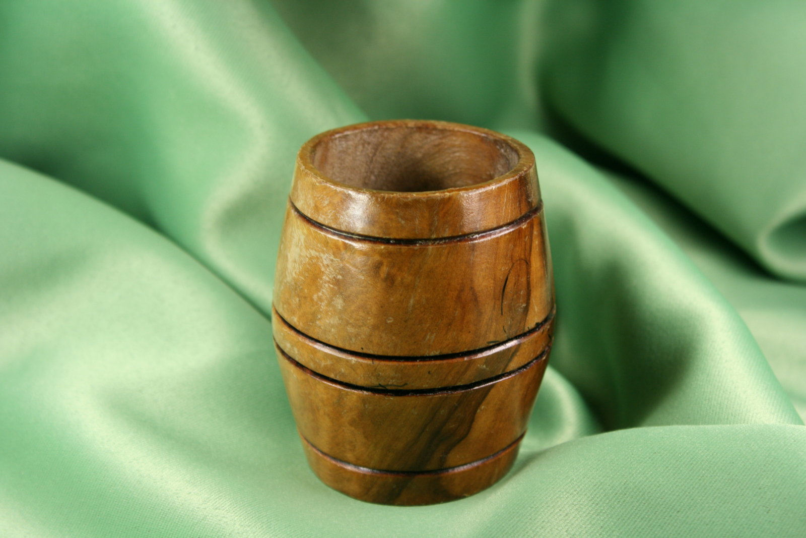 Antiques - WOODEN BARREL. PENCIL. SECOND HALF S.XX