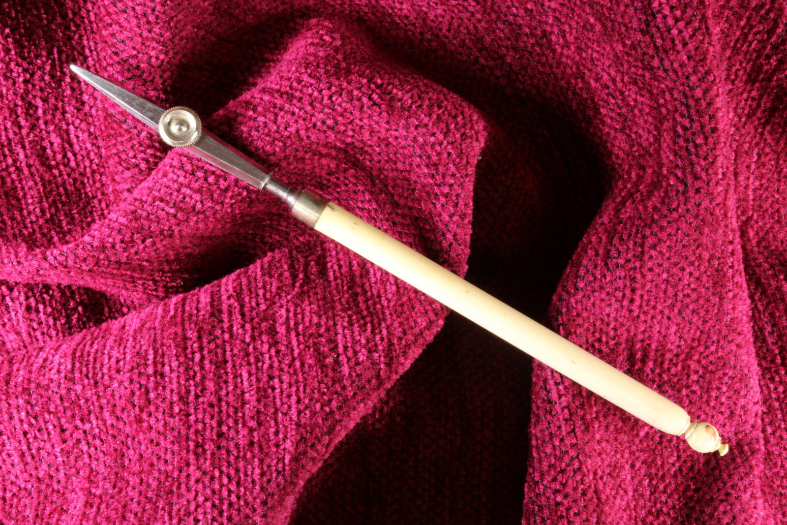Antiques - BONE AND STEEL TRACER. FIRST HALF 20TH CENTURY