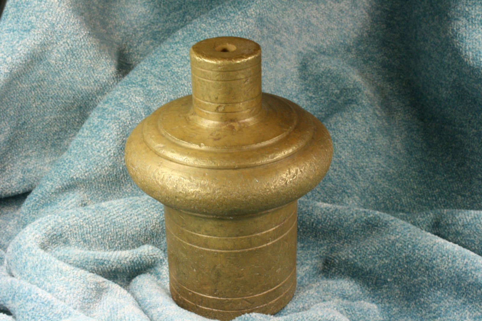 Antiques - PLUMB BOB CONSTRUCTION. LARGE SIZE. INTEGRATED HEAD.