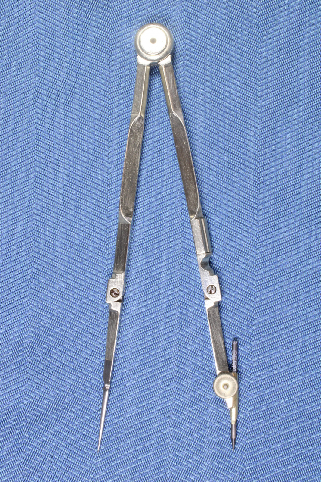 Antiques - PENCIL COMPASS. SM. S.XIX.