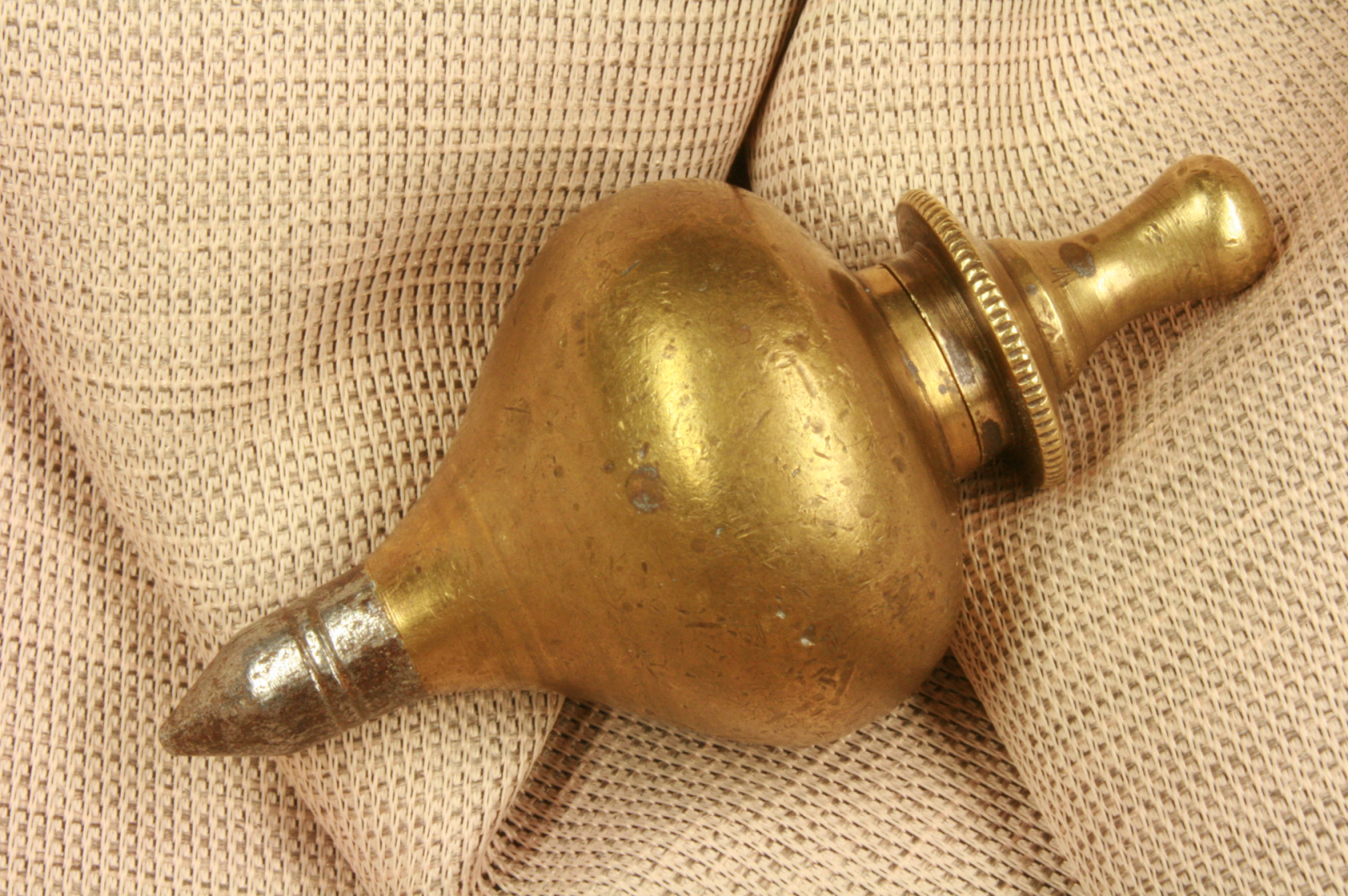 Antiques - INSTRUMENTAL IRON AND BRONZE PLUMB BOB. S.XIX 