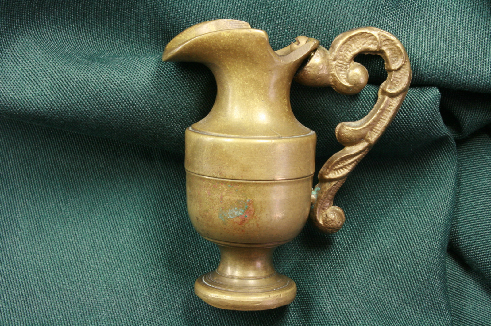 Antiques - JARRITA LATÓN. MINIATURA.