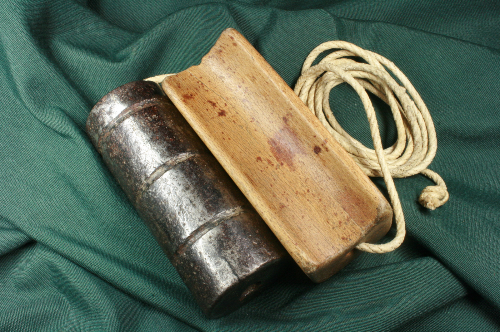 Antiques - PLUMB BOB COMPLETE CONSTRUCTION. IRON