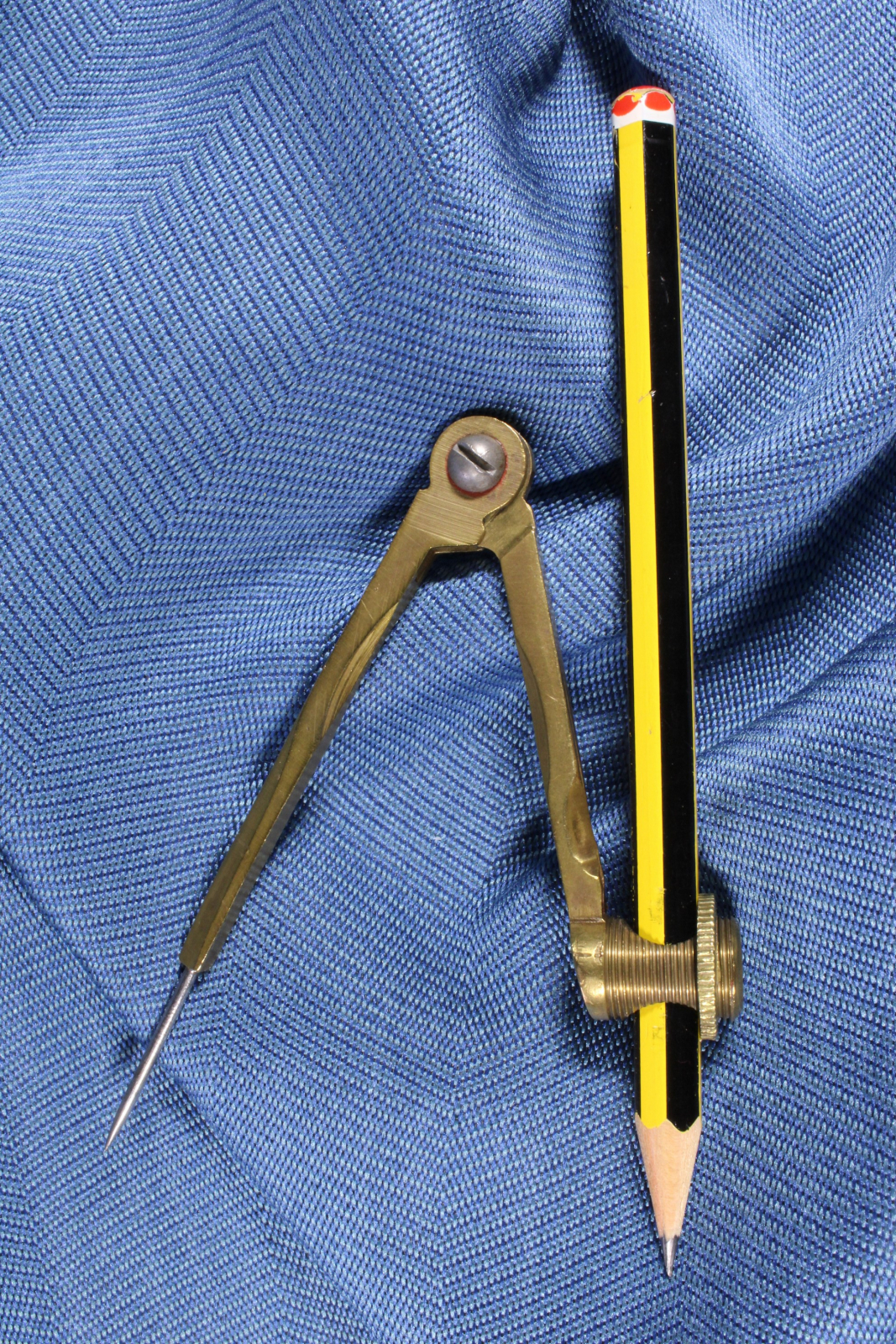 Antiques - HELIX PENCIL COMPASS. BRASS. ENGLAND.