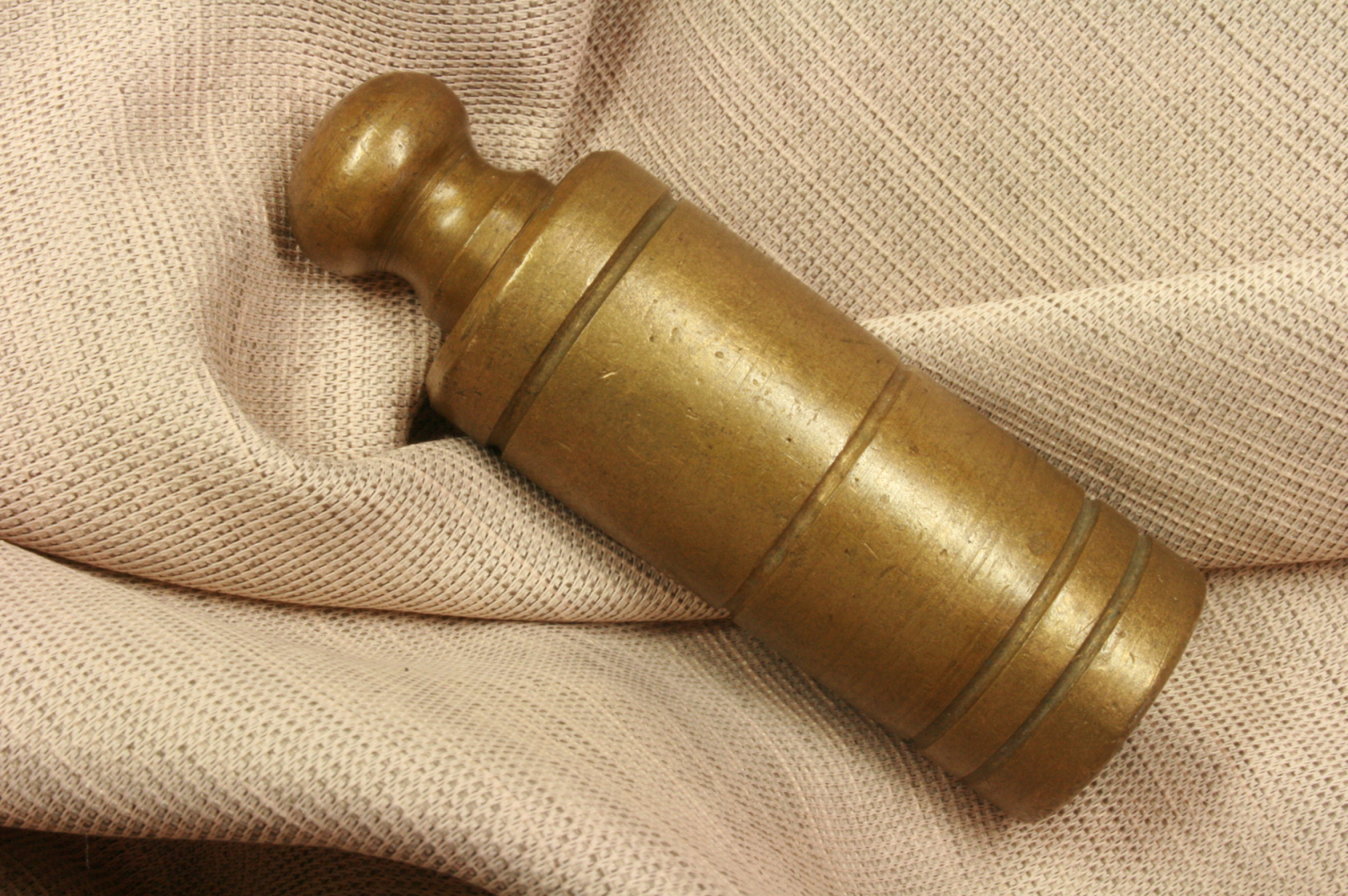 Antiguedades de incomplete plumb bob for construction