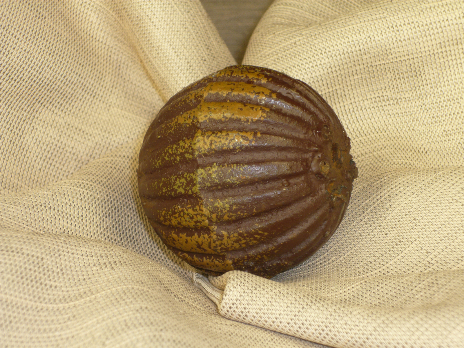 Antiques - PLUMB IRON SPHERE CONSTRUCTION. INCOMPLETE