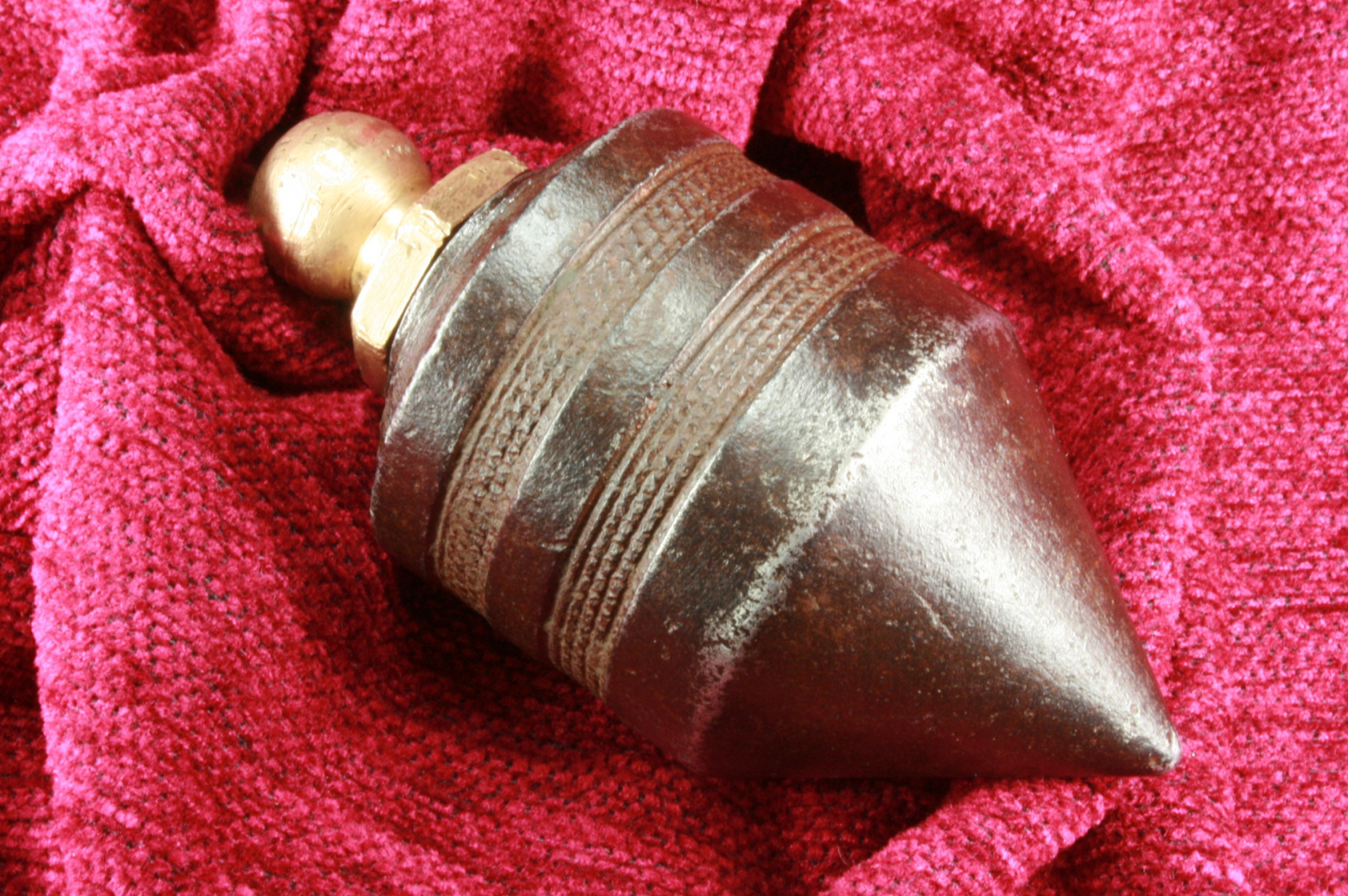 Antiques - PLUMB BOB INCOMPLETE CONSTRUCTION. IRON.