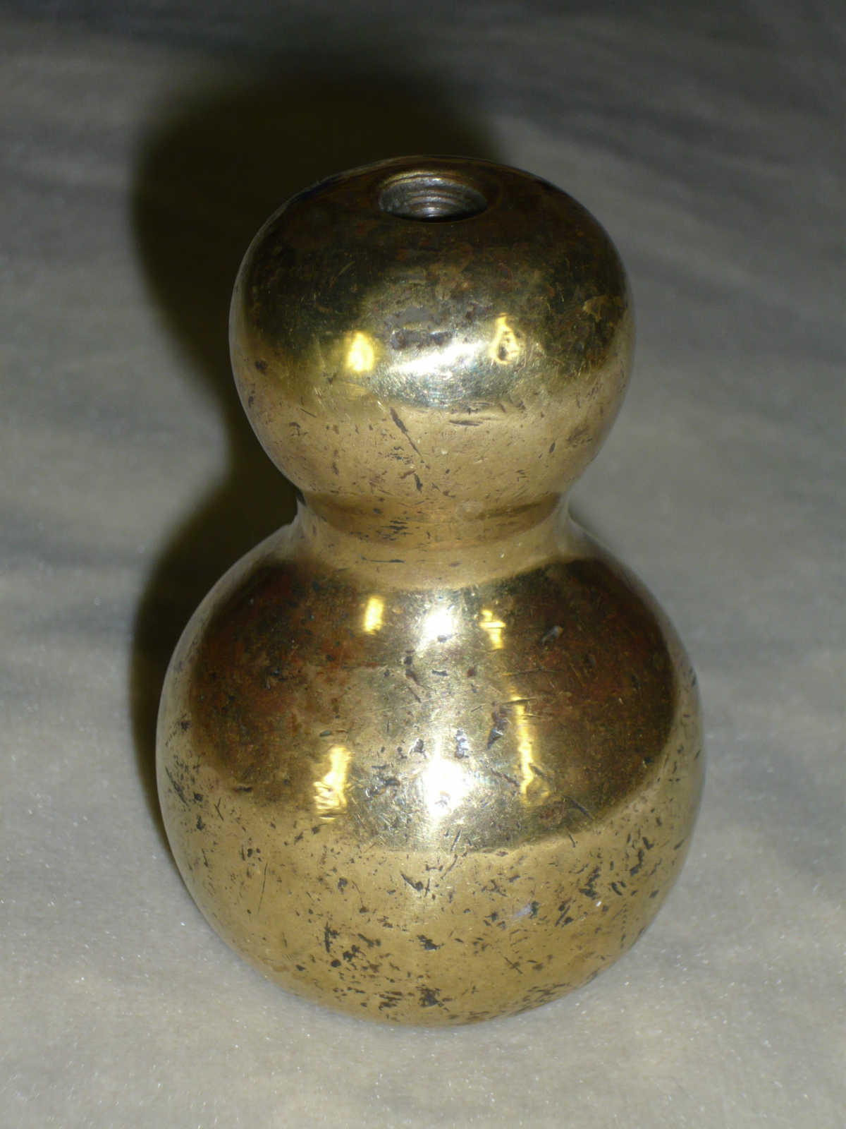 Antiguedades - PLOMADA DOBLE ESFERA BRONCE. MUY RARA. S.XVII
