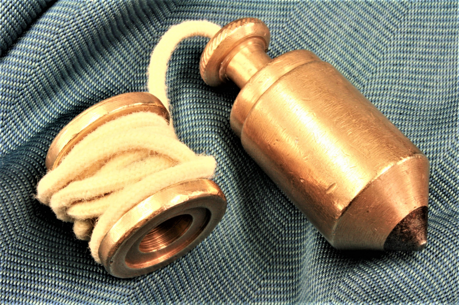 Antiques - PLUMB BOB WITH NUT. IRON TIP. S.XX