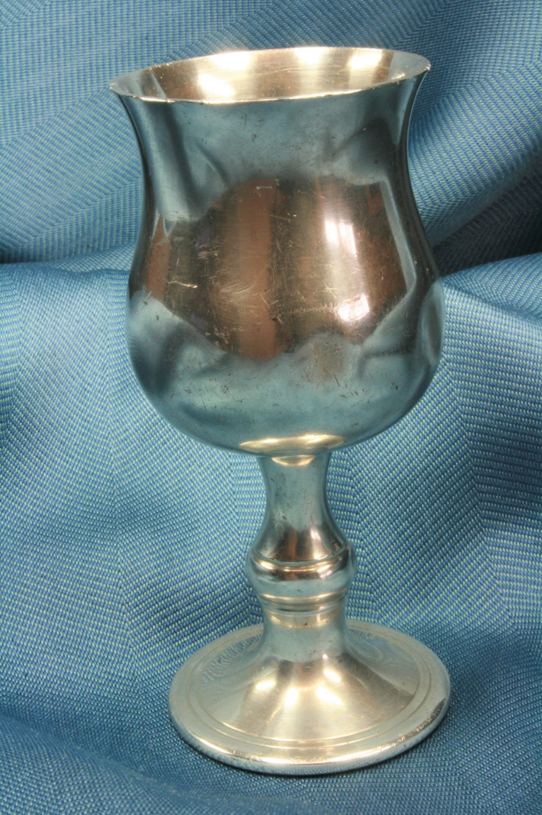 Antiques - SHEFFIELD PEWTER CUP. S.XX