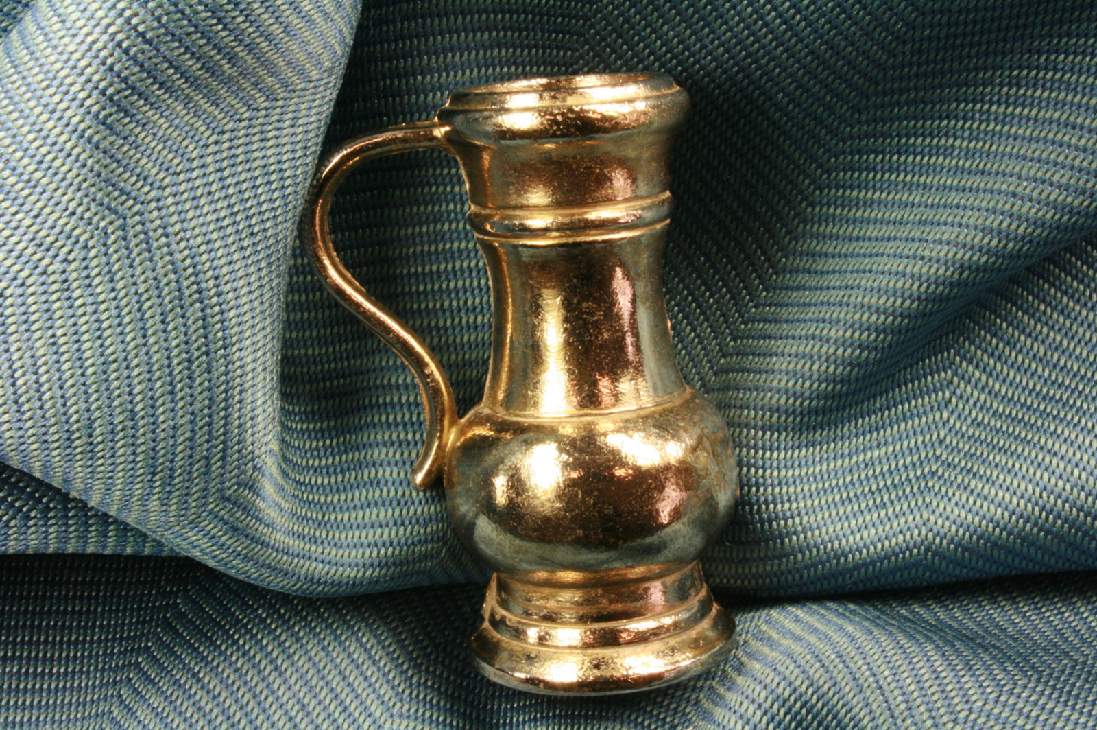 Antiques - OTW ENGLAND MINIATURE JUG