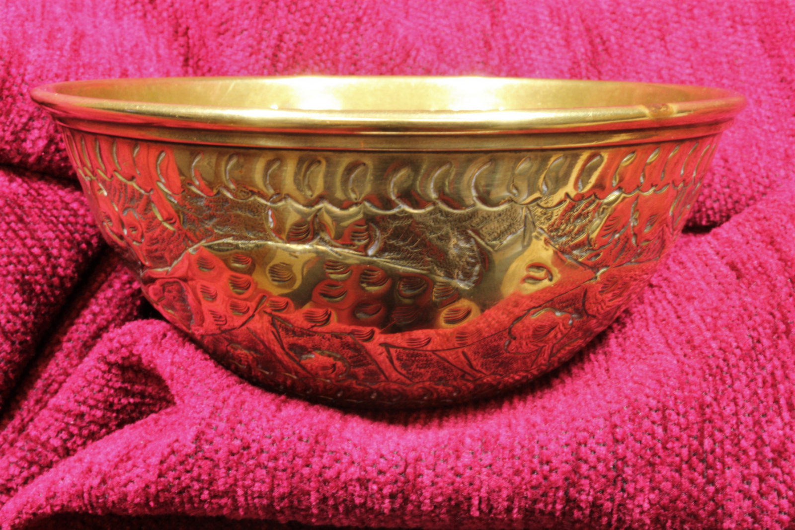 Antiques - ASIAN BRASS BOWL. S.XX (T)