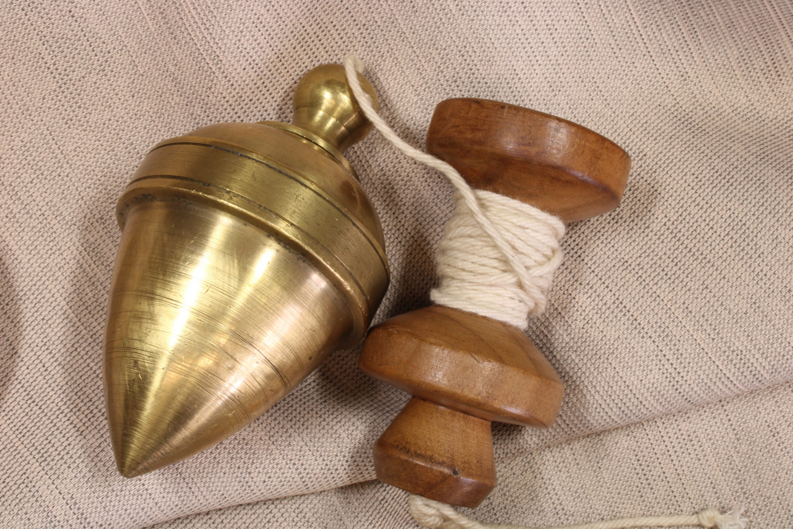 Antiques - PLUMB BOB BRONZE CONSTRUCTION. CARVED NUT. (T)