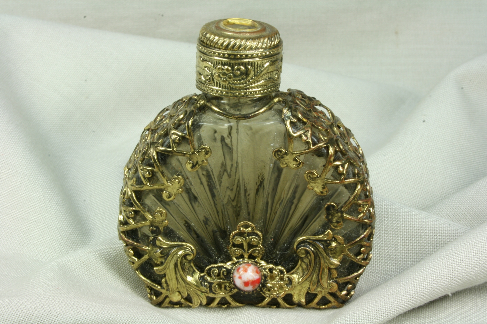 Antiguedades - PERFUMERO. ESENCIERO. VINTAGE. MINIATURA.