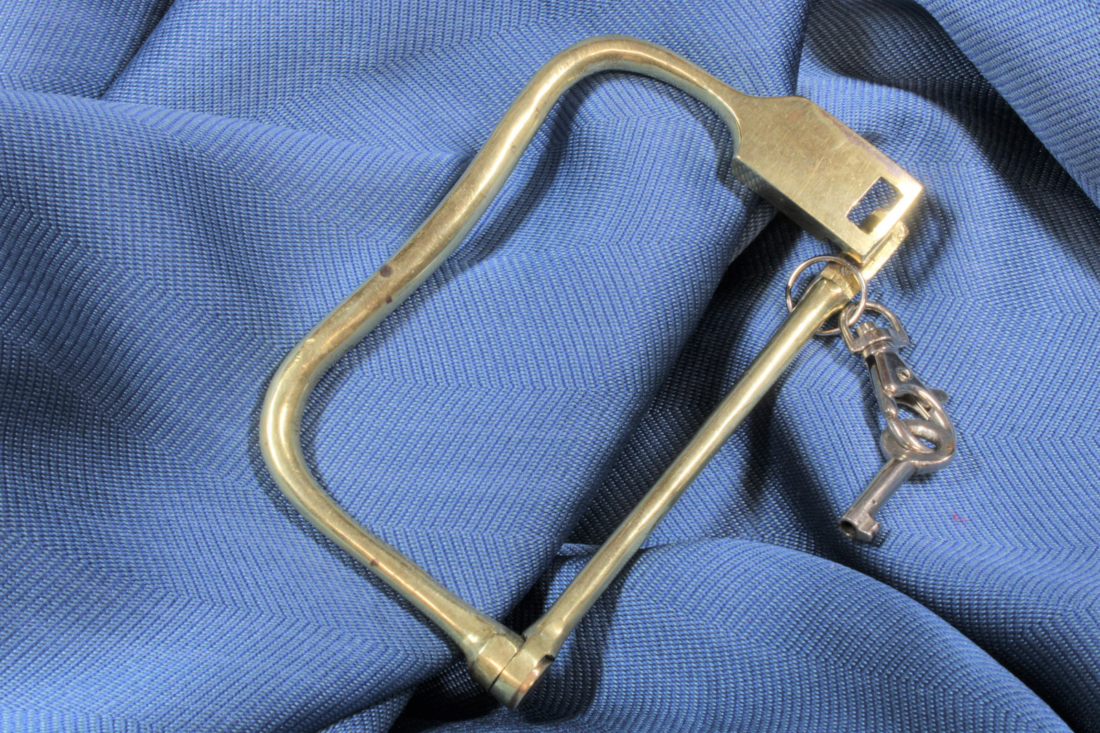Antiques - RECTANGULAR PADLOCK WITH KEY.