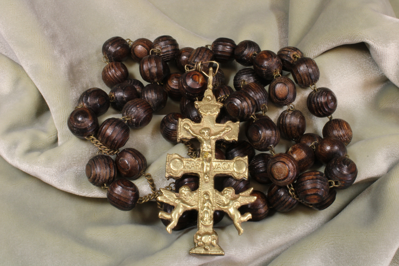 Antiques - WOODEN ROSARY AND CARAVACA CROSS. LARGE. (T)