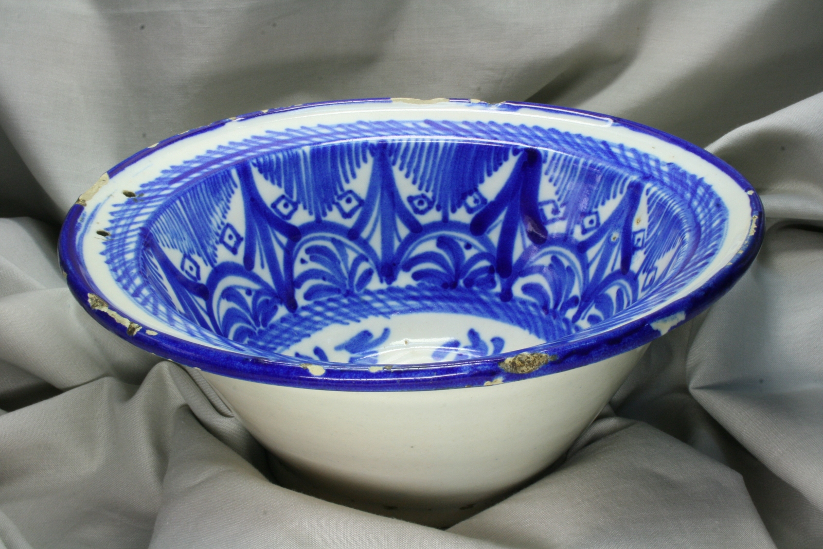 Antiguedades - RECIPIENTE MANISES. CROCKERY. CUENCO. (T)