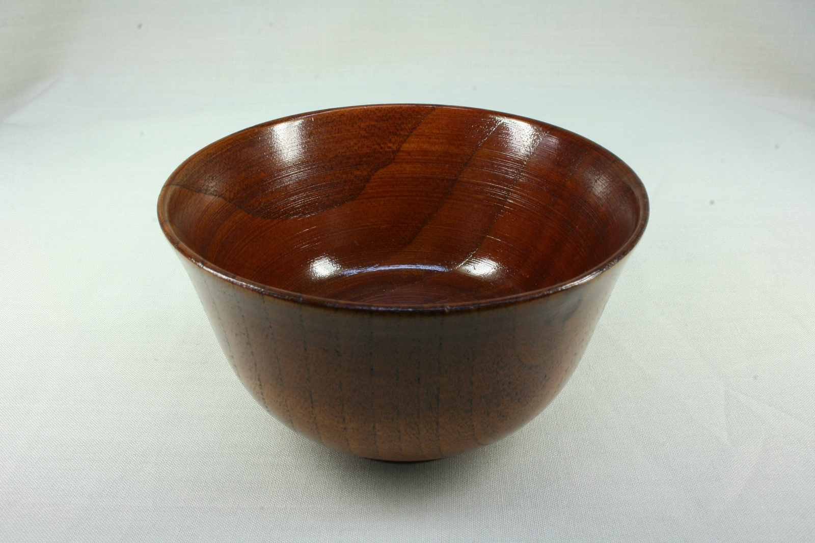 Antiguedades - CUENCO DE MADERA MODERNO. RECIPIENTE DE MADERA. (T)